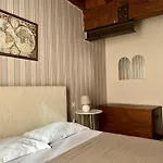 Guest house Verona Rooms 4*