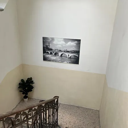Verona Rooms 2*