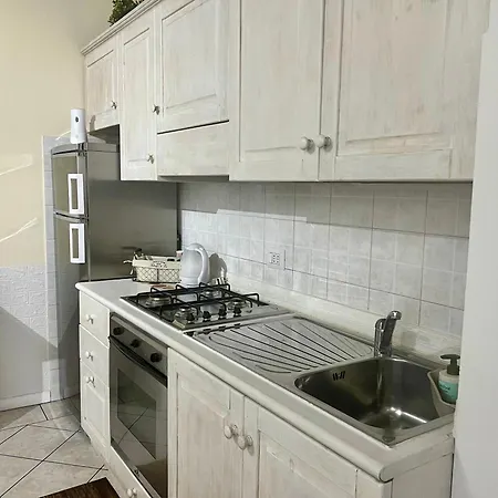 Verona Rooms Guest house 2*