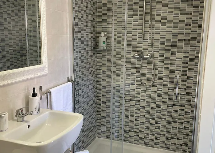 Verona Rooms بيت ضيافة 4*